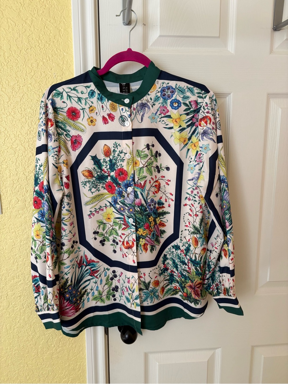 Lameno Five Cats Floral Print Button Up - Ivory & Green